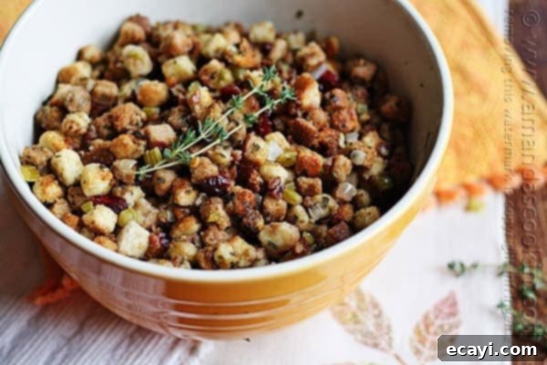 Aromatic Herb Stuffing 1 featured 10035