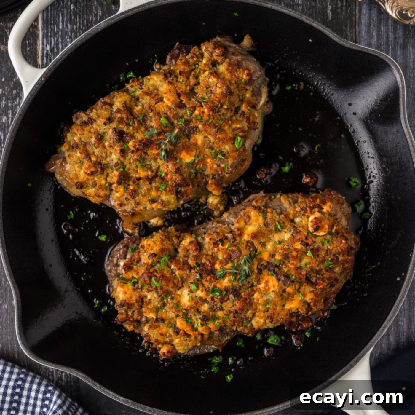 Signature Blue Cheese Crusted Steak 1 featured 102353