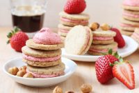 Roasted Strawberry Cloud Hazelnut Shortbread