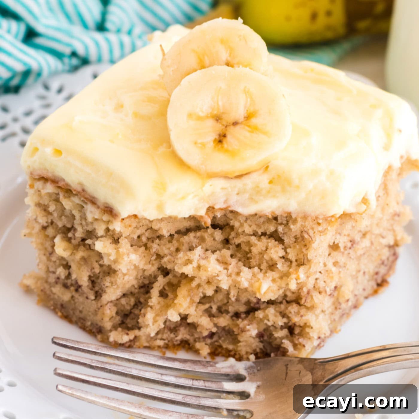 Effortless Banana Cake 1 featured 10696