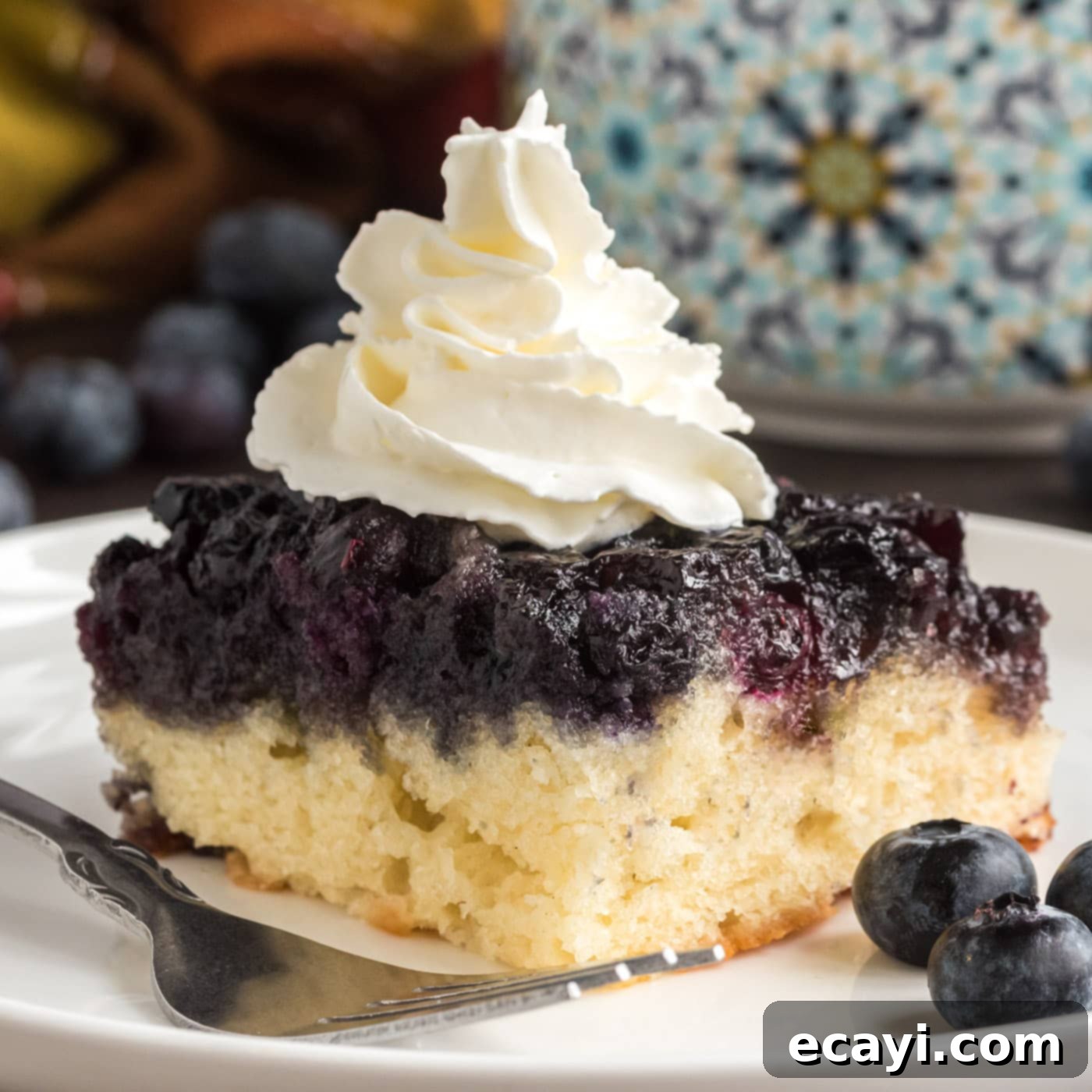 Blueberry Flip Cake 1 featured 11175