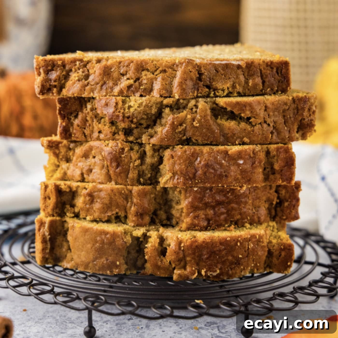 Spiced Pumpkin Banana Loaf 1 featured 116143