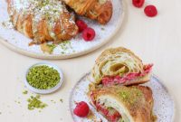 Effortless Pistachio Croissant Indulgence