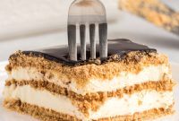 Decadent Eclair Delight