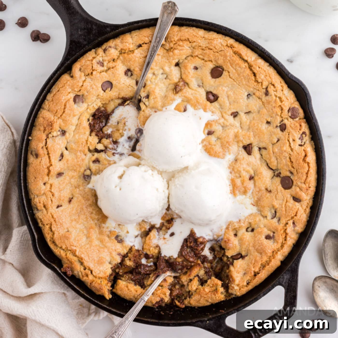Decadent Skillet Chocolate Chip Cookie 1 featured 19176