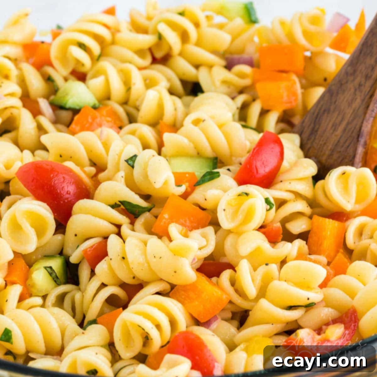 Refreshing Summer Pasta Salad 1 featured 19664
