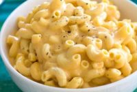 Dreamy Crockpot Mac and Cheese