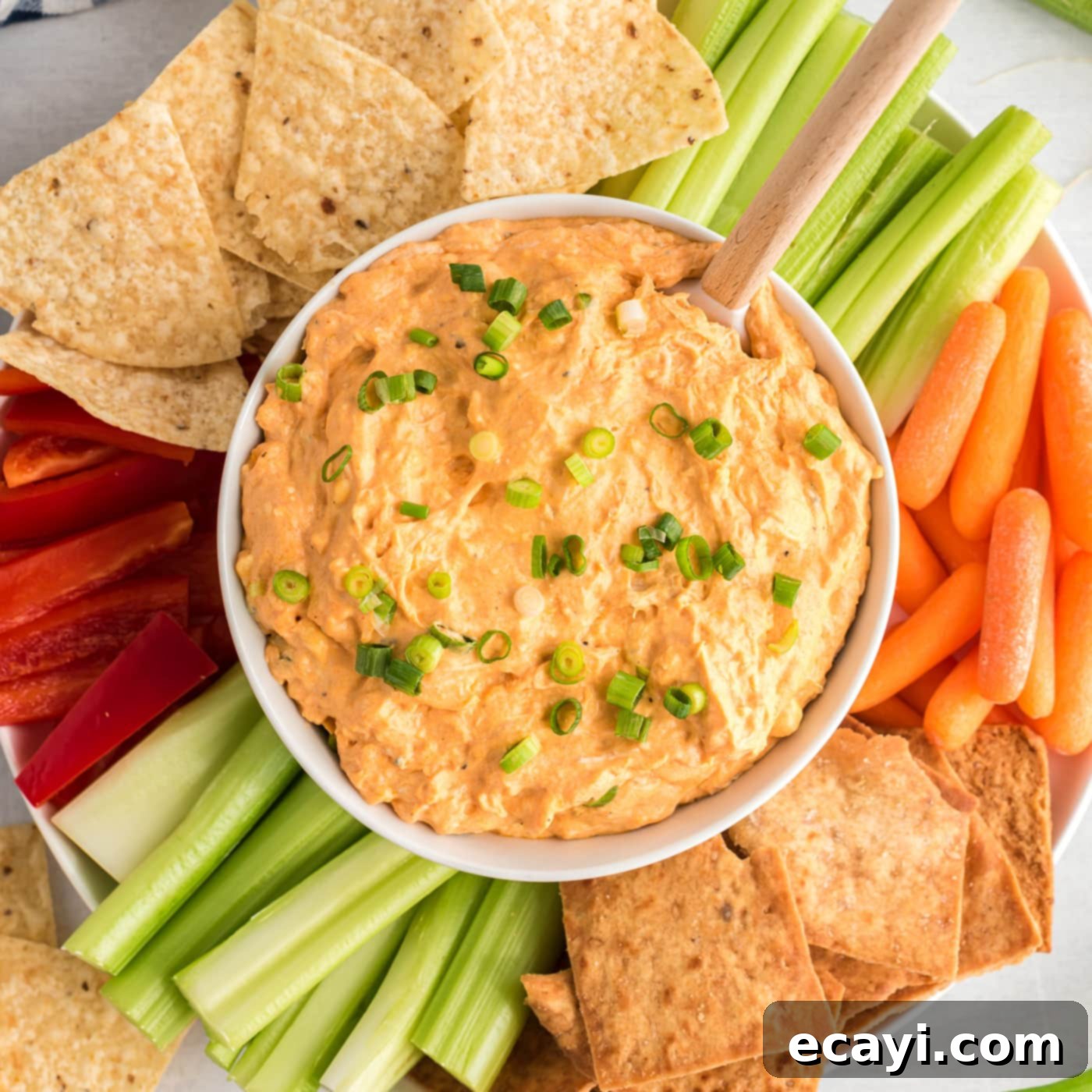 Ultimate Buffalo Chicken Dip 1 featured 27036