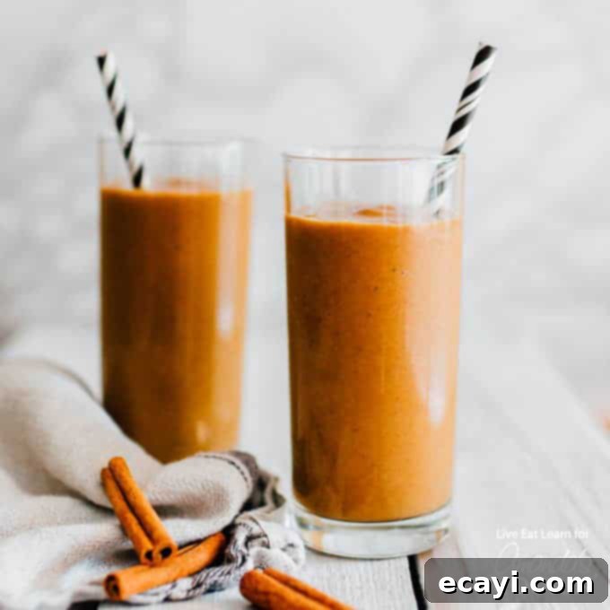 Velvet Pumpkin Spice Latte Smoothie 1 featured 27828
