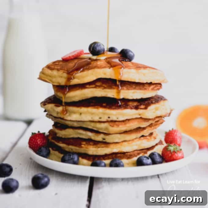 Fluffy Buttermilk Pancakes 1 featured 30132