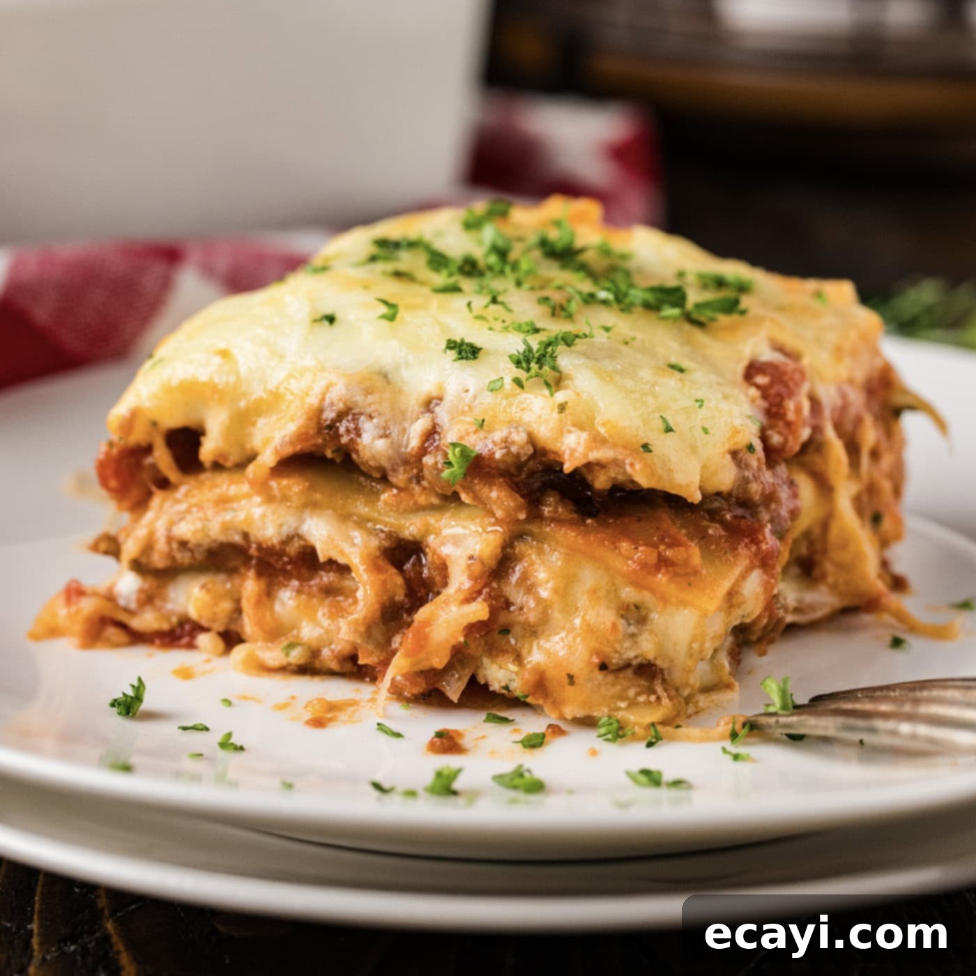 Classic Italian Lasagna 1 featured 3318