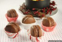 Decadent Chocolate Chestnut Macarons