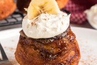 Sticky-Sweet Banana Crown Muffins