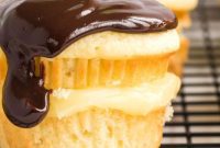 Boston Cream Pie Cupcakes