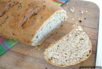 Garden Fresh Garlic & Herb Bread