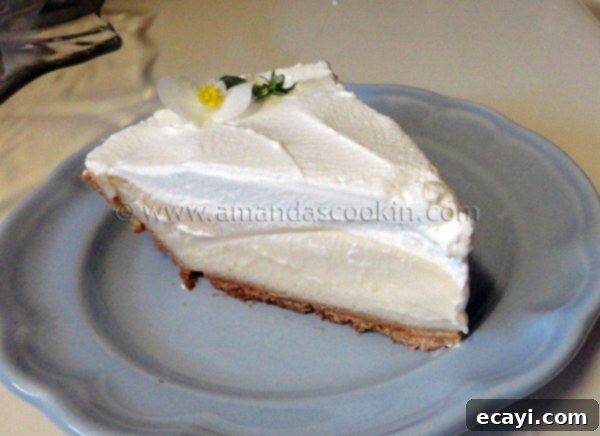 Sunshine Lemonade Cheesecake 1 featured 5365