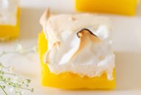 Tangy Lemon Meringue Pie Bars