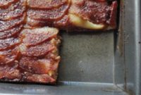 Cinnamon Apple Crumb Cake