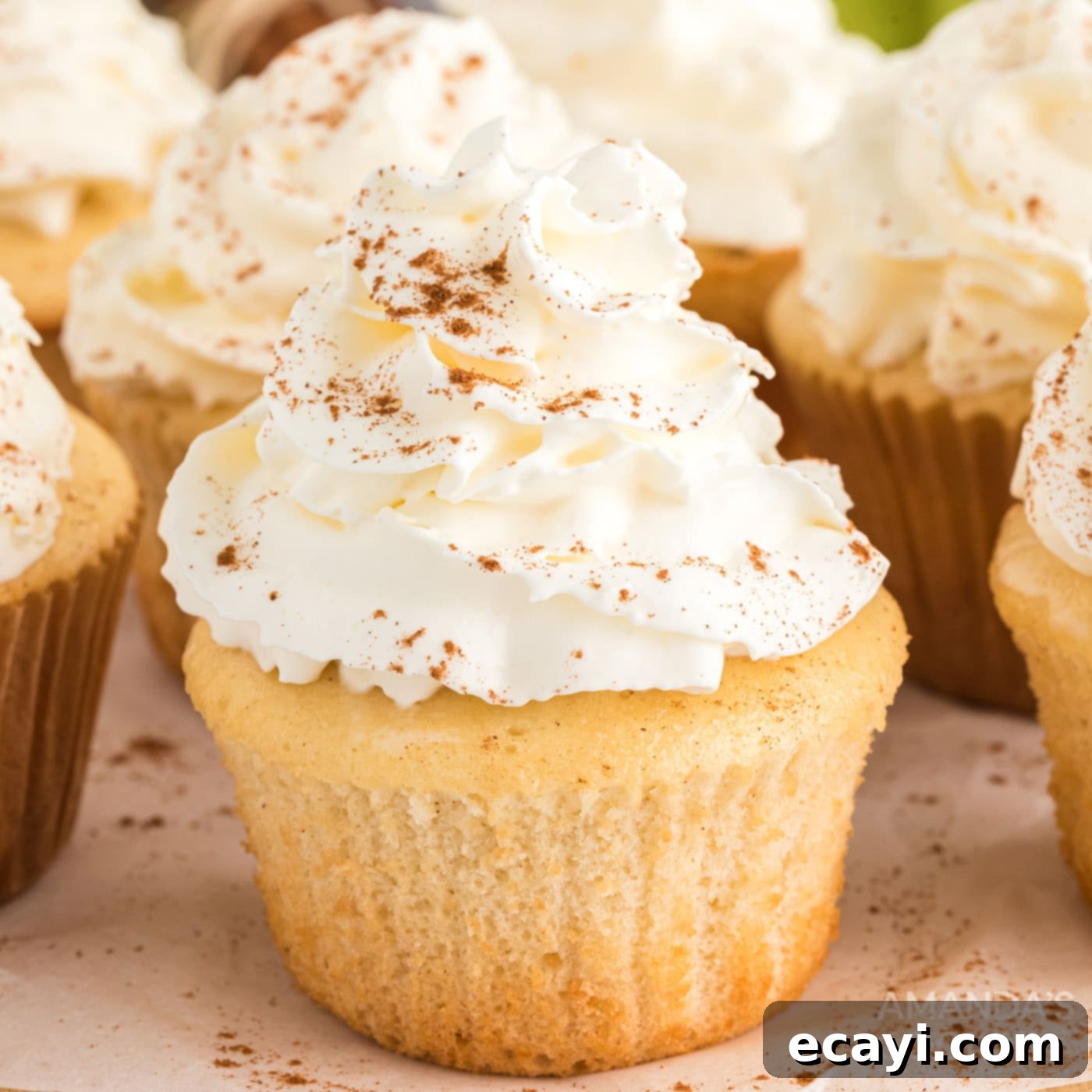 Genius 3-Ingredient Apple Pie Cupcakes 1 featured 61434