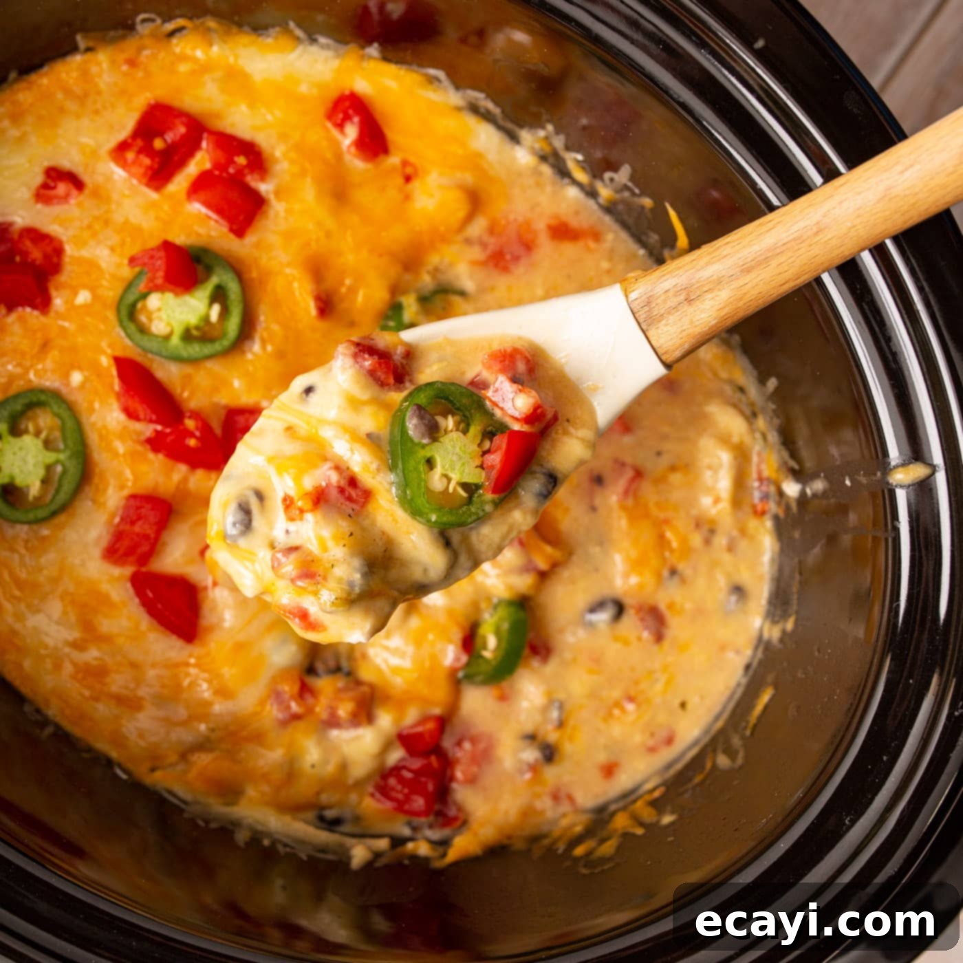 Slow Cooker Mexican Shredded Chicken 1 featured 62209