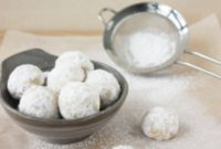 Fragrant Cardamom Cashew Bites