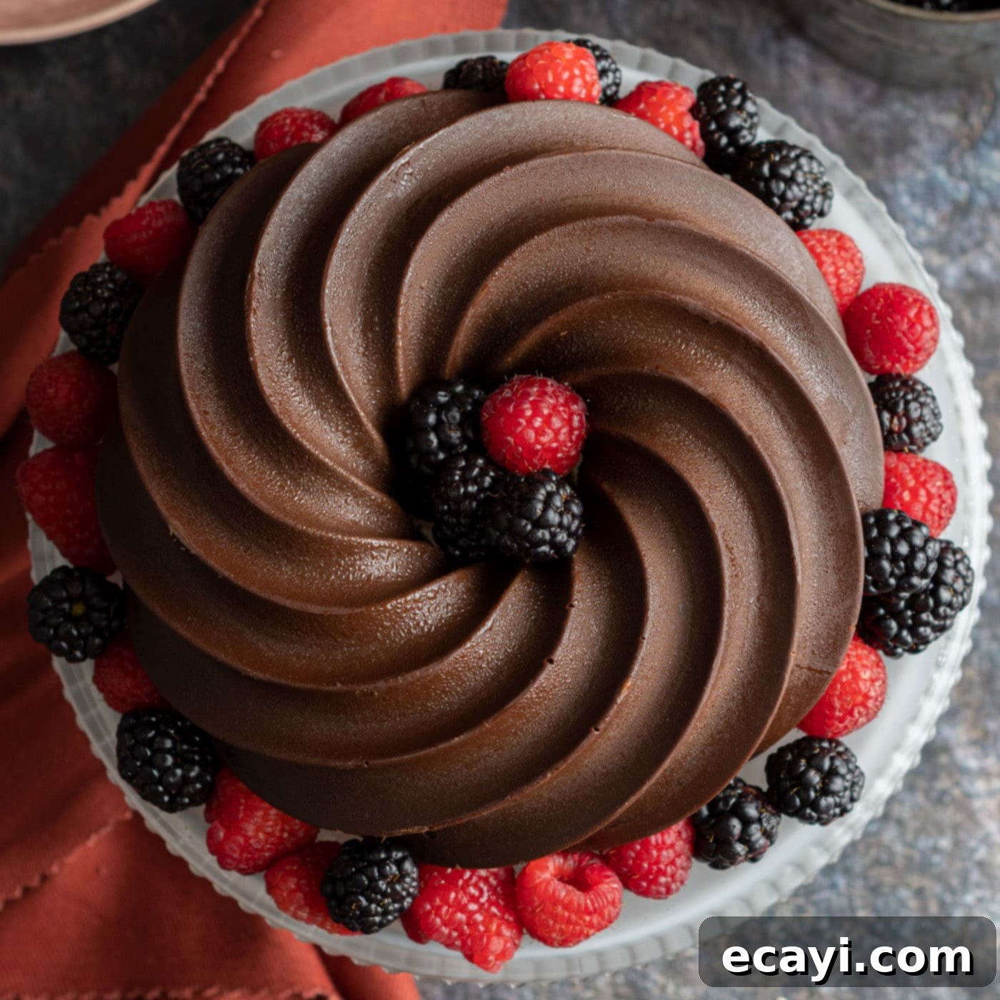 Rich Chocolate Pound Cake 1 featured 68034