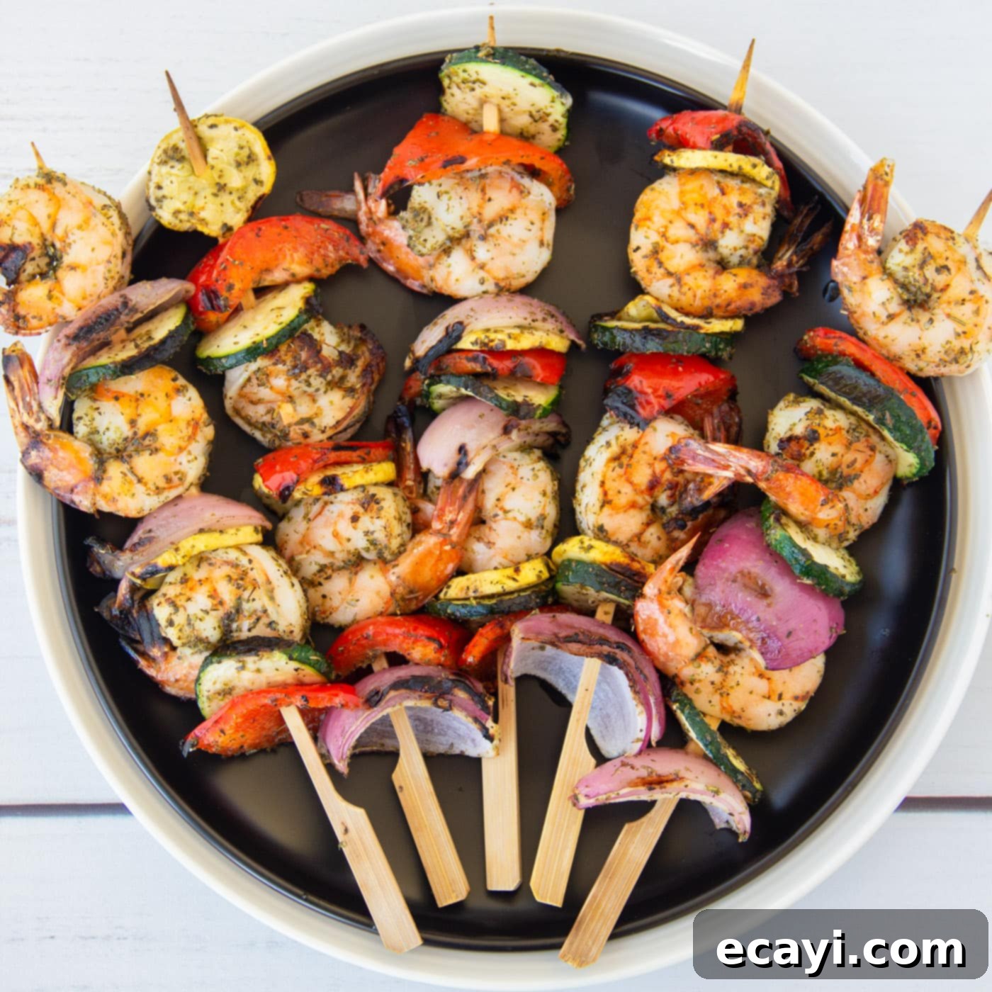 Garlic Herb Shrimp Skewers 1 featured 72103