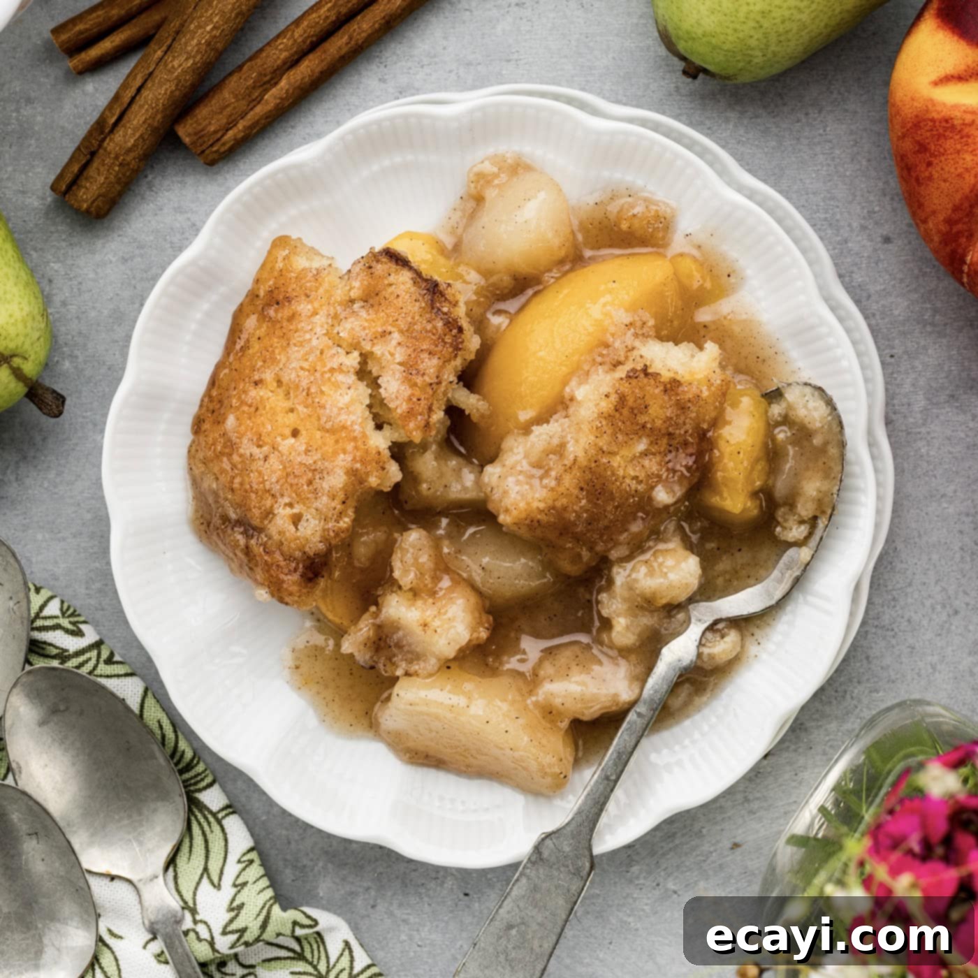 Golden Pear Peach Cobbler 1 featured 7316