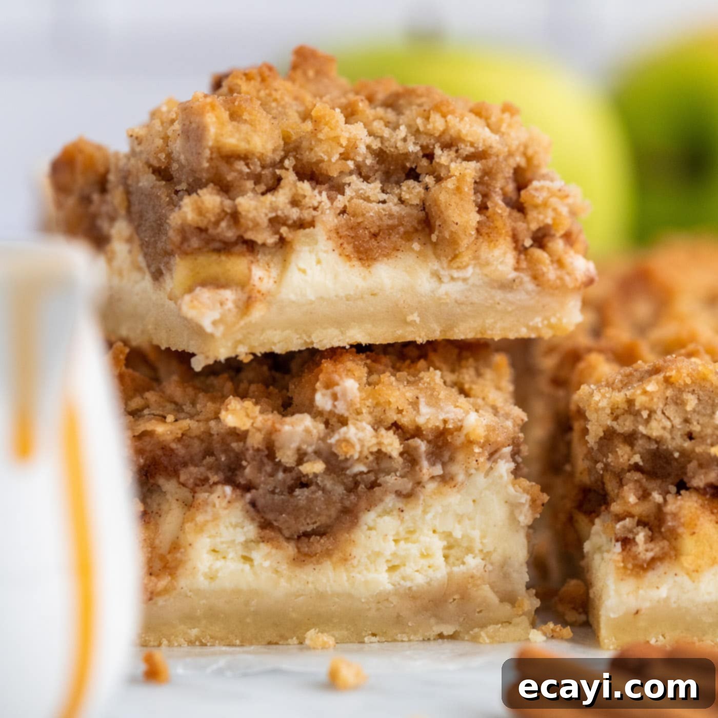 Harvest Caramel Apple Cheesecake Squares 1 featured 77210