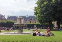 Paris Through Tiny Eyes: Exploring the City with Your Baby