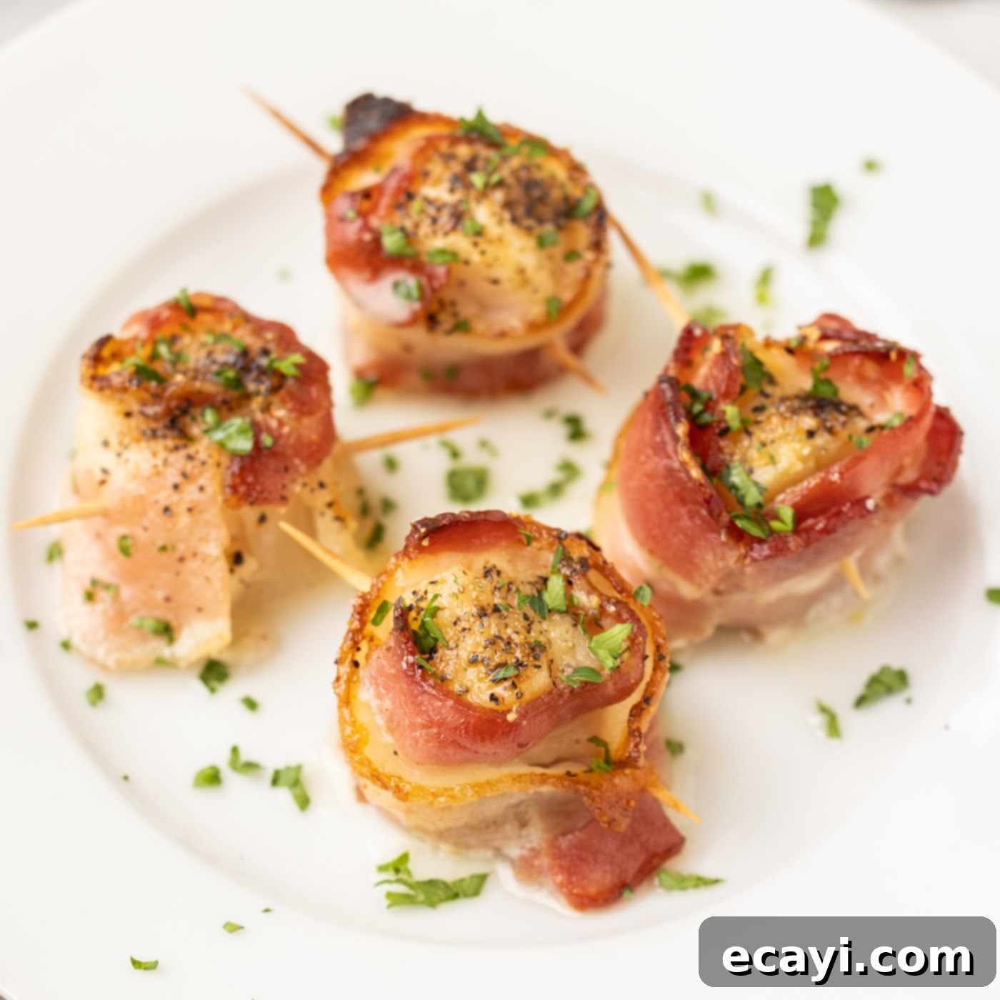 Sea Scallops Draped in Bacon 1 featured 80212