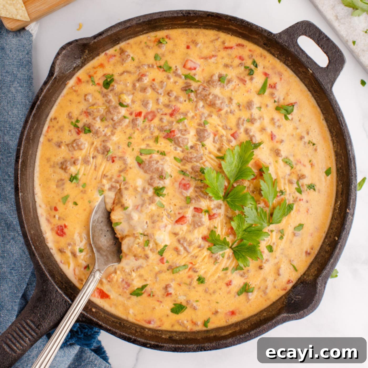 Spicy Creamy Party Queso 1 featured 80392