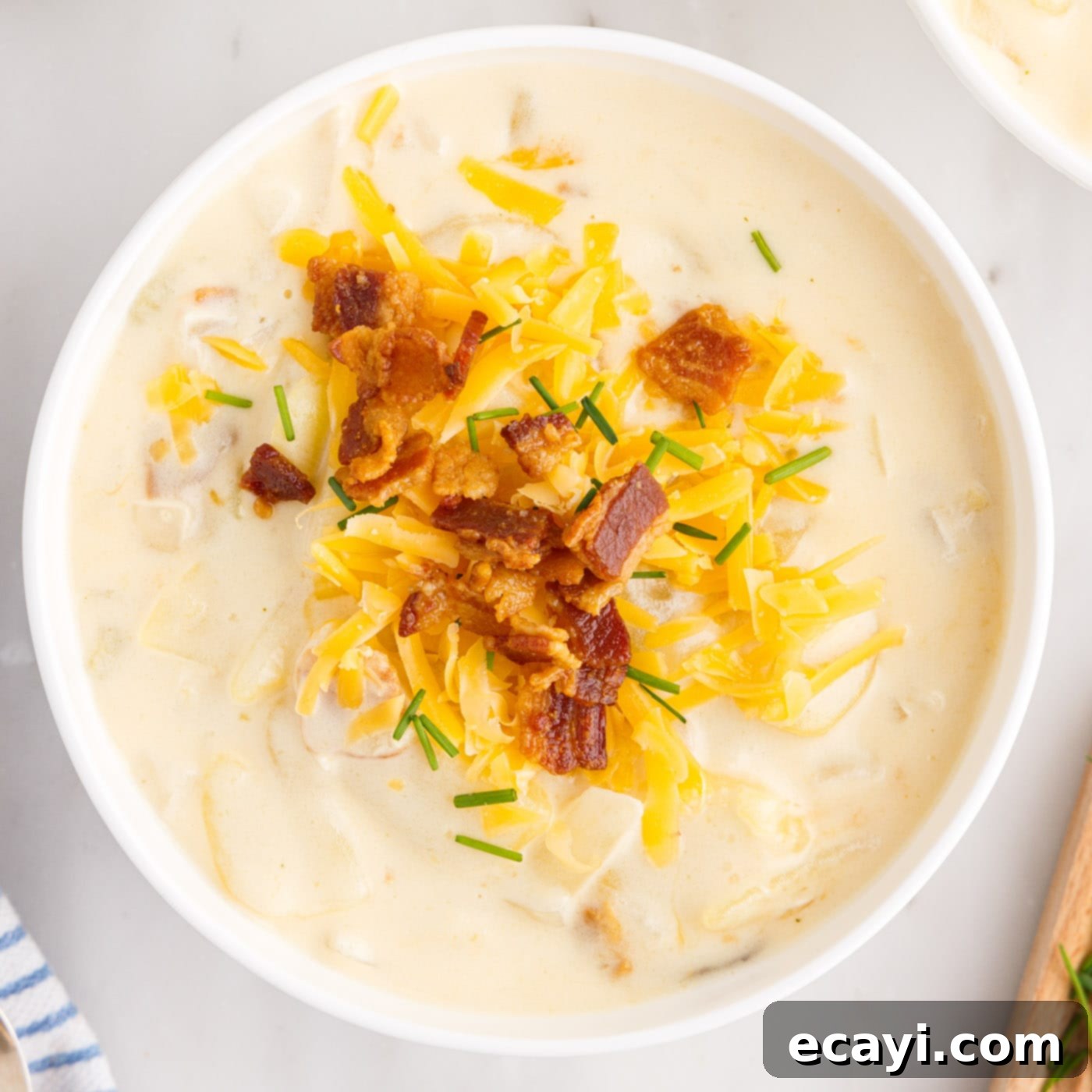 Loaded Baked Potato Soup 1 featured 81146