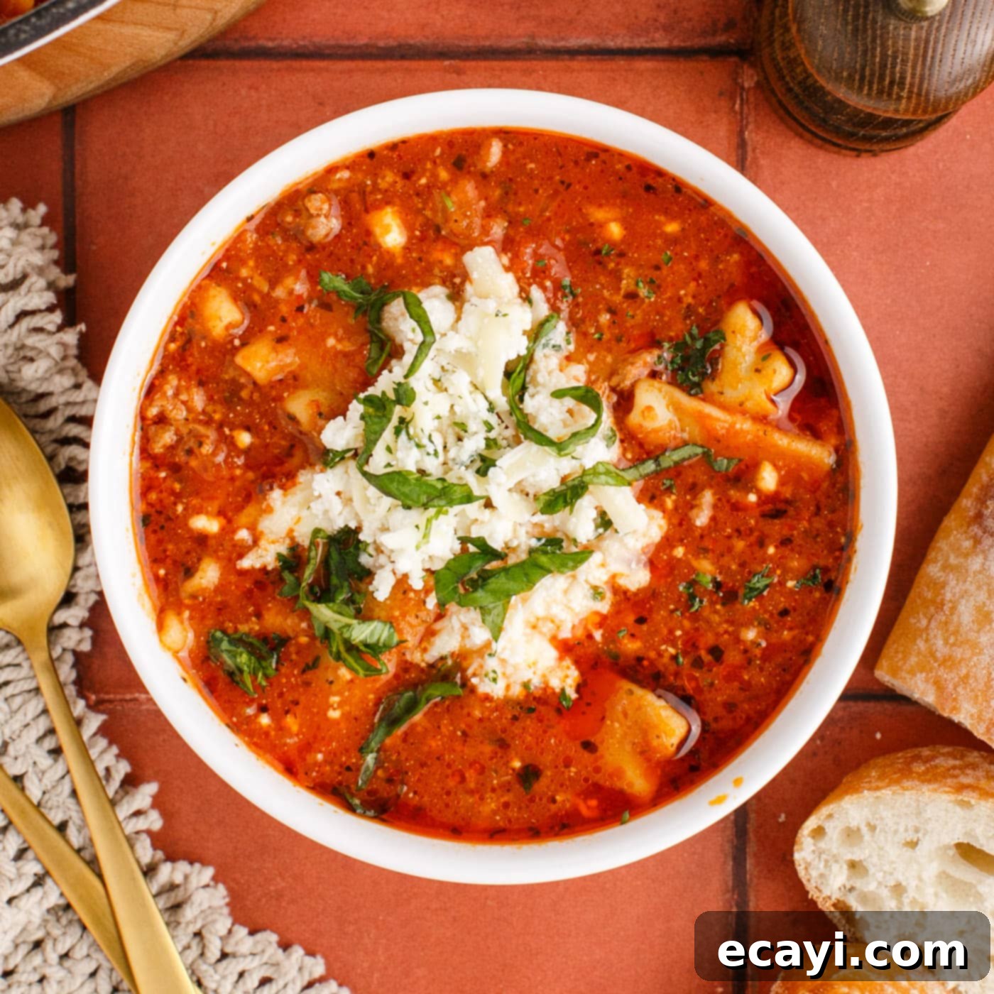 Deconstructed Lasagna Soup 1 featured 81169