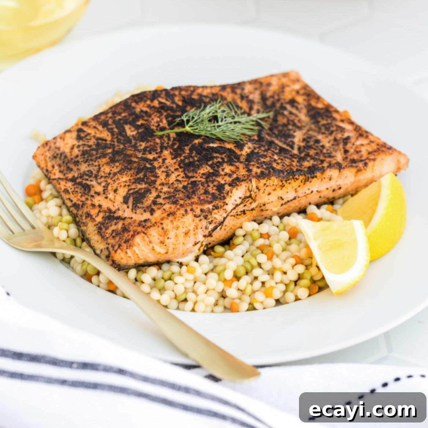 Perfect Sous Vide Salmon 1 featured 81196