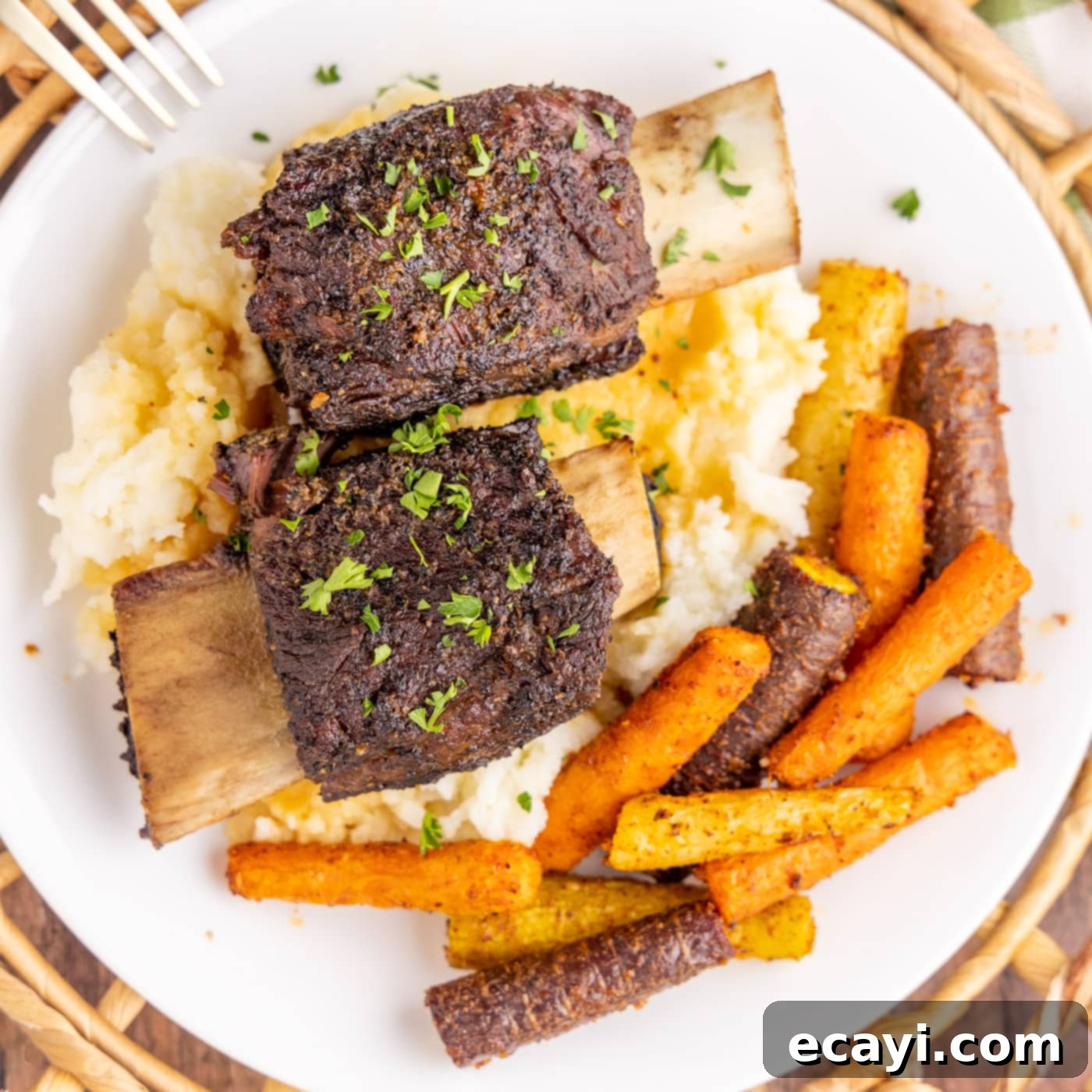 Slow-Cooked Beef Short Ribs 1 featured 81728