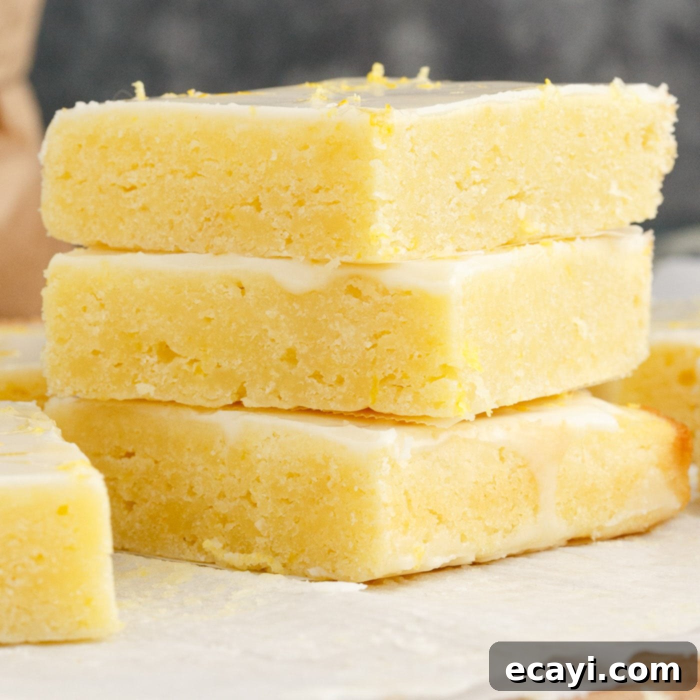 Sunshine Lemon Brownies 1 featured 82617