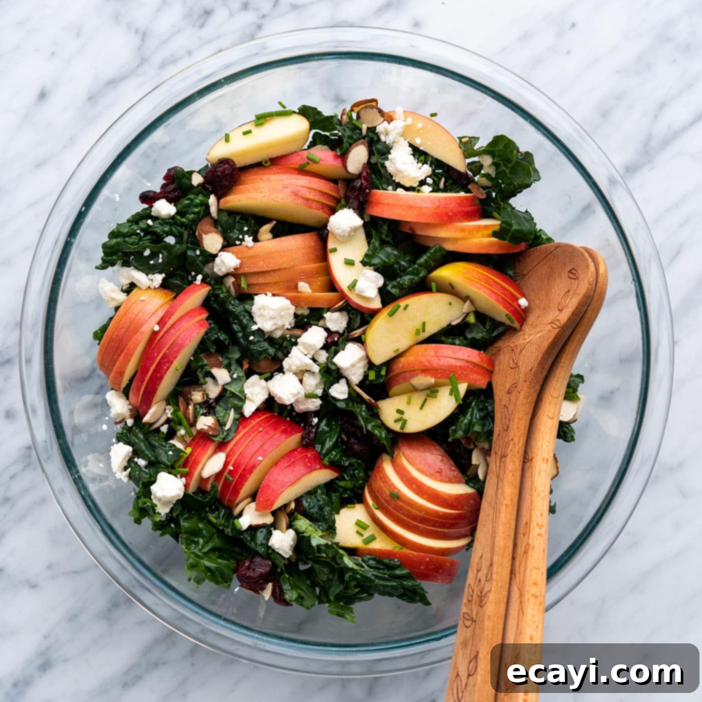 Signature Kale Salad 1 featured 85001