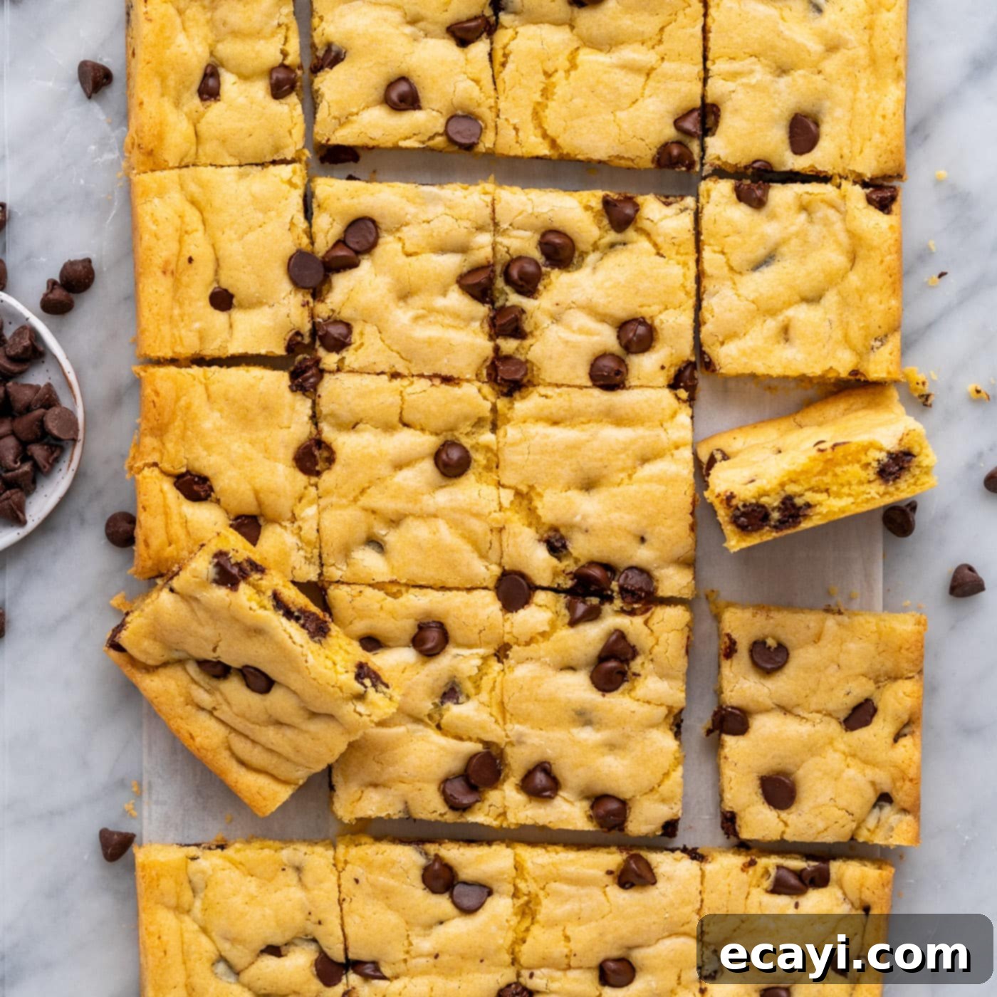 Easy Cake Mix Cookie Bars 1 featured 85904