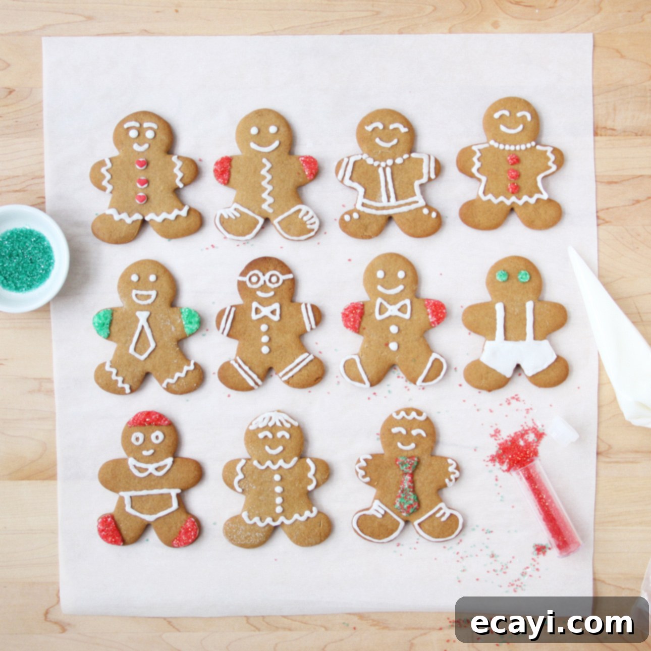 Gingerbread People: 64 Irresistible Cookies & Candies for Perfect Edible Gifts 1 featured 8632