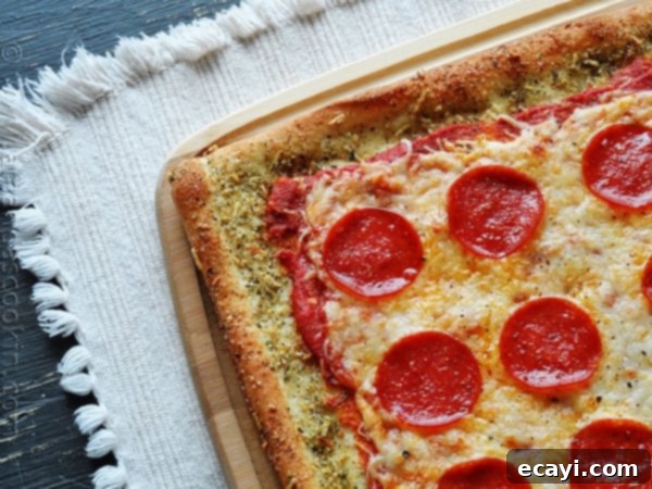 Classic Pizza with Garlic Bread Crust 1 featured 8679
