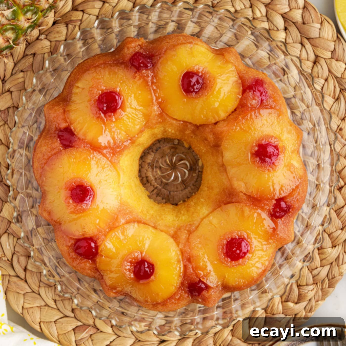 Golden Pineapple Crown Bundt Cake 1 featured 86955