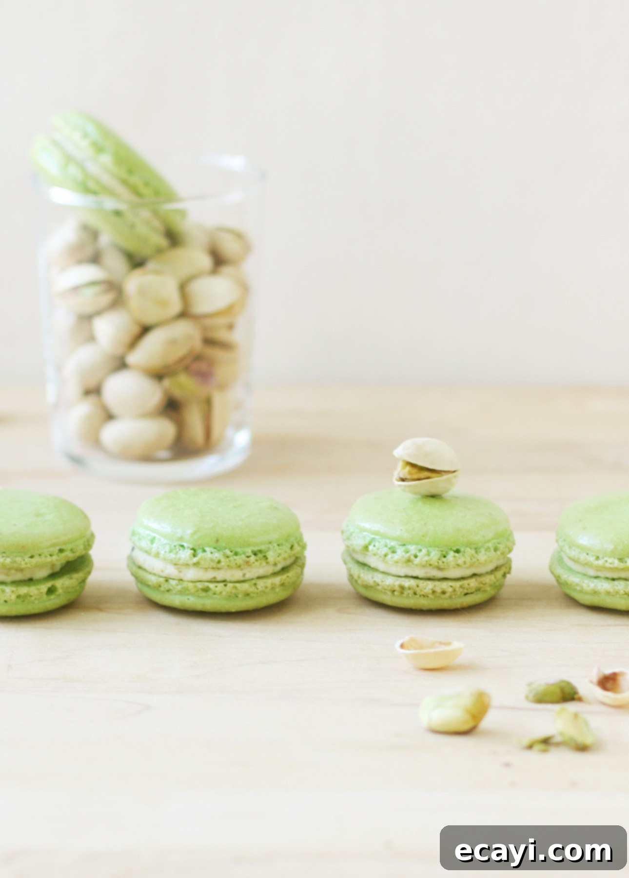 Sublime Pistachio Macarons 1 featured 8759