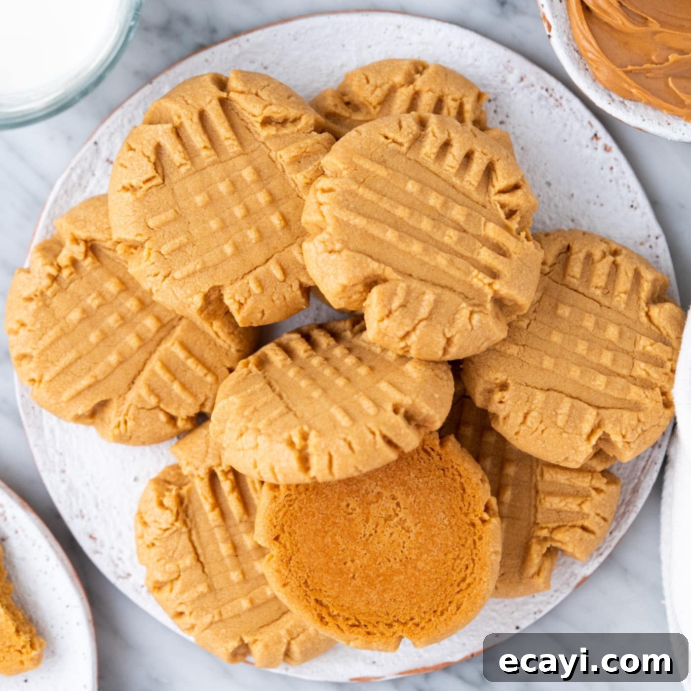 Peanut Butter Cake Mix Delights 1 featured 88221
