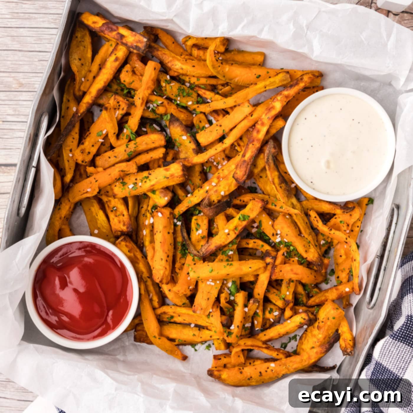Perfectly Crispy Air Fryer Sweet Potato Fries 1 featured 90576