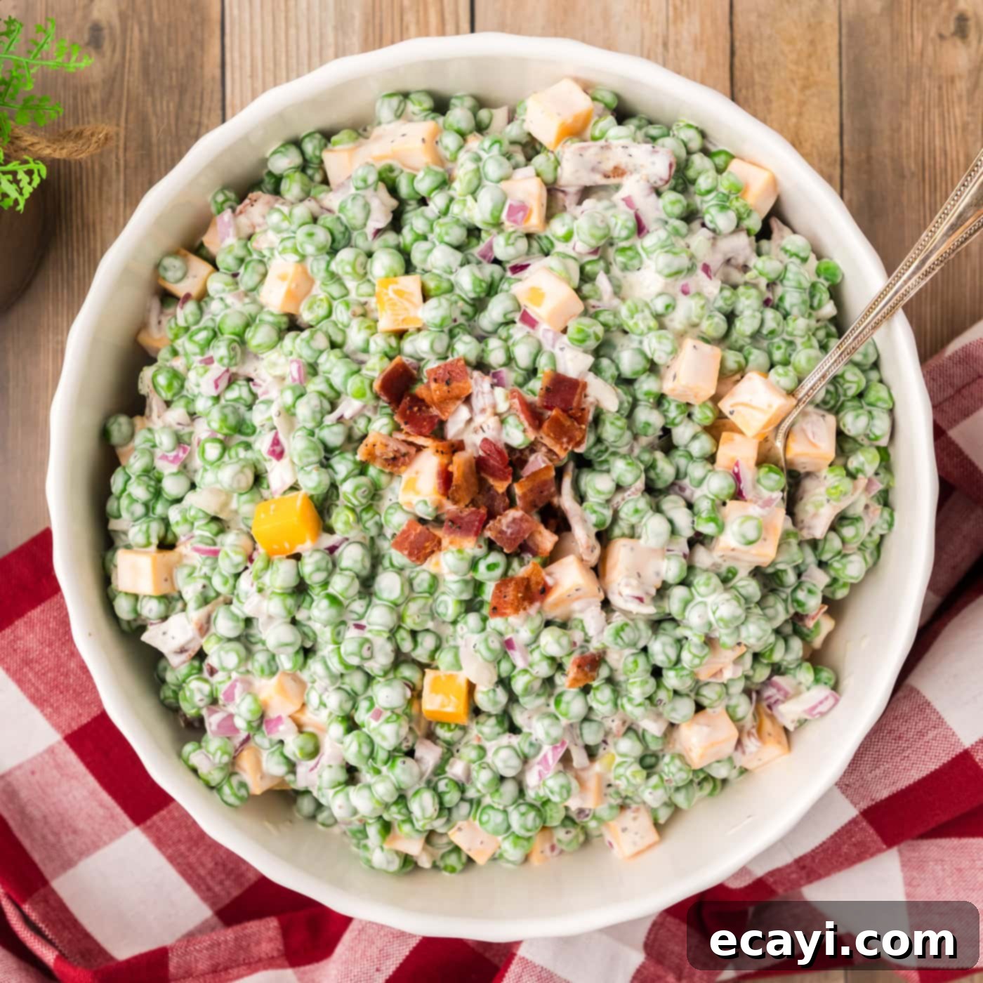 Refreshing Creamy Pea Salad 1 featured 90654