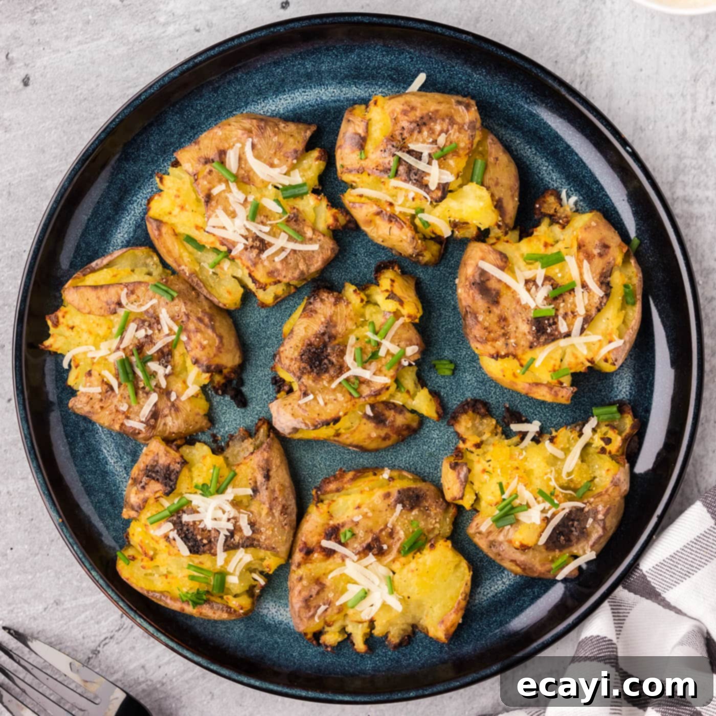 Crispy Smashed Spuds 1 featured 91049