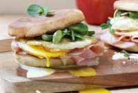 Sunrise Stack: Runny Egg, Maple Ham, Crisp Apple & Velvety Hollandaise