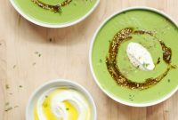 Vibrant Spinach Cauliflower Soup with Aromatic Za’atar