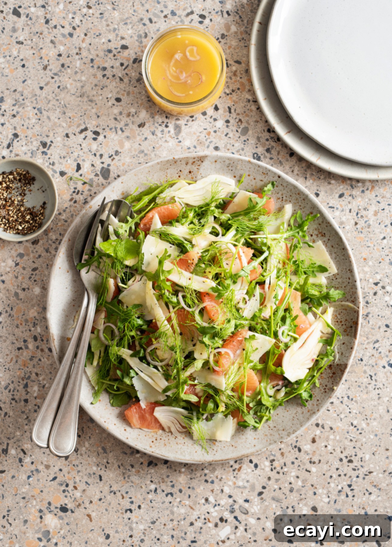 Vibrant Grapefruit Fennel Salad 3 Easy salad inspired by a Classic Sicilian recipe: Grapefruit Fennel Salad // FoodNouveau.com
